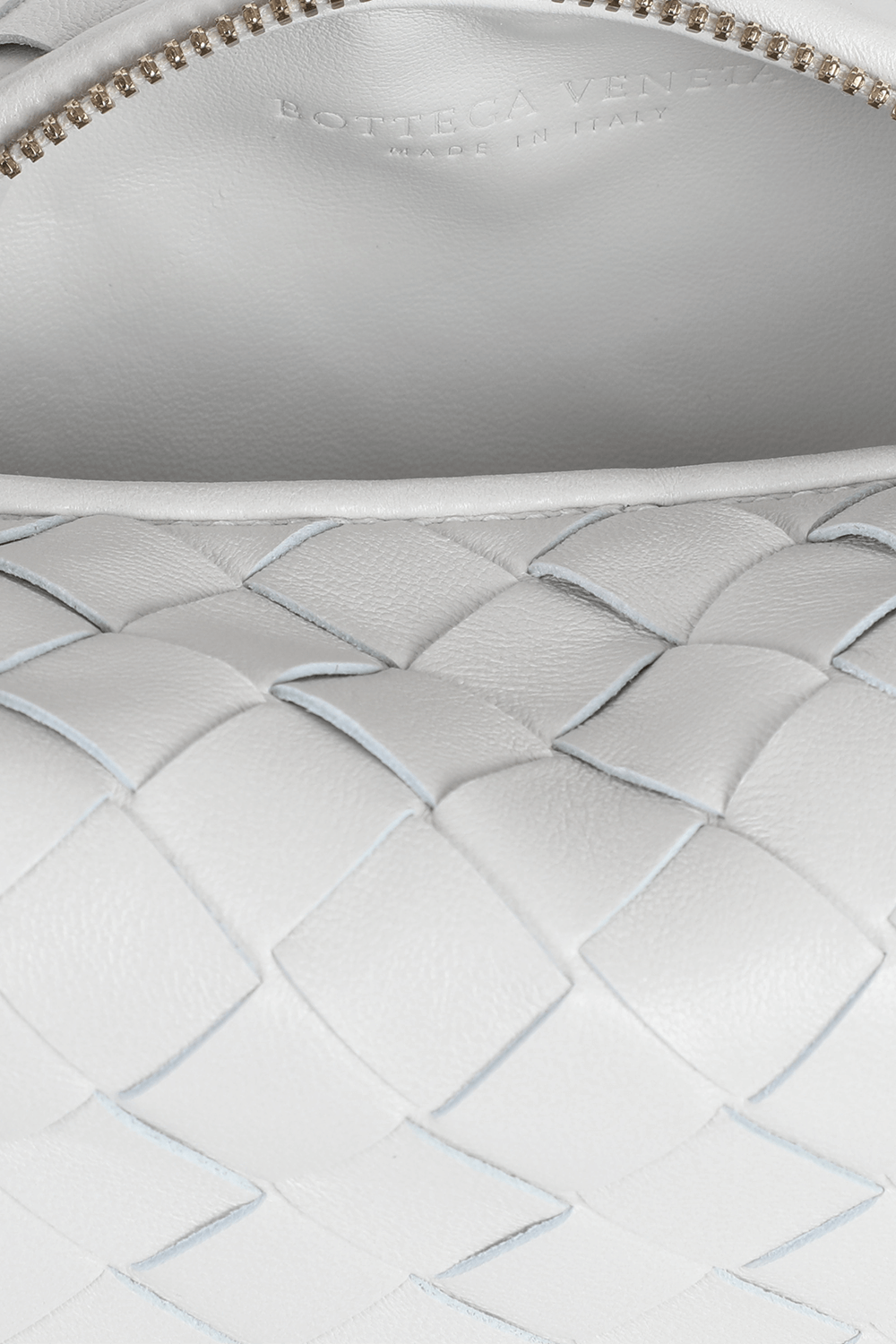 תמונת פנים של Small BV Jodie Bag in White