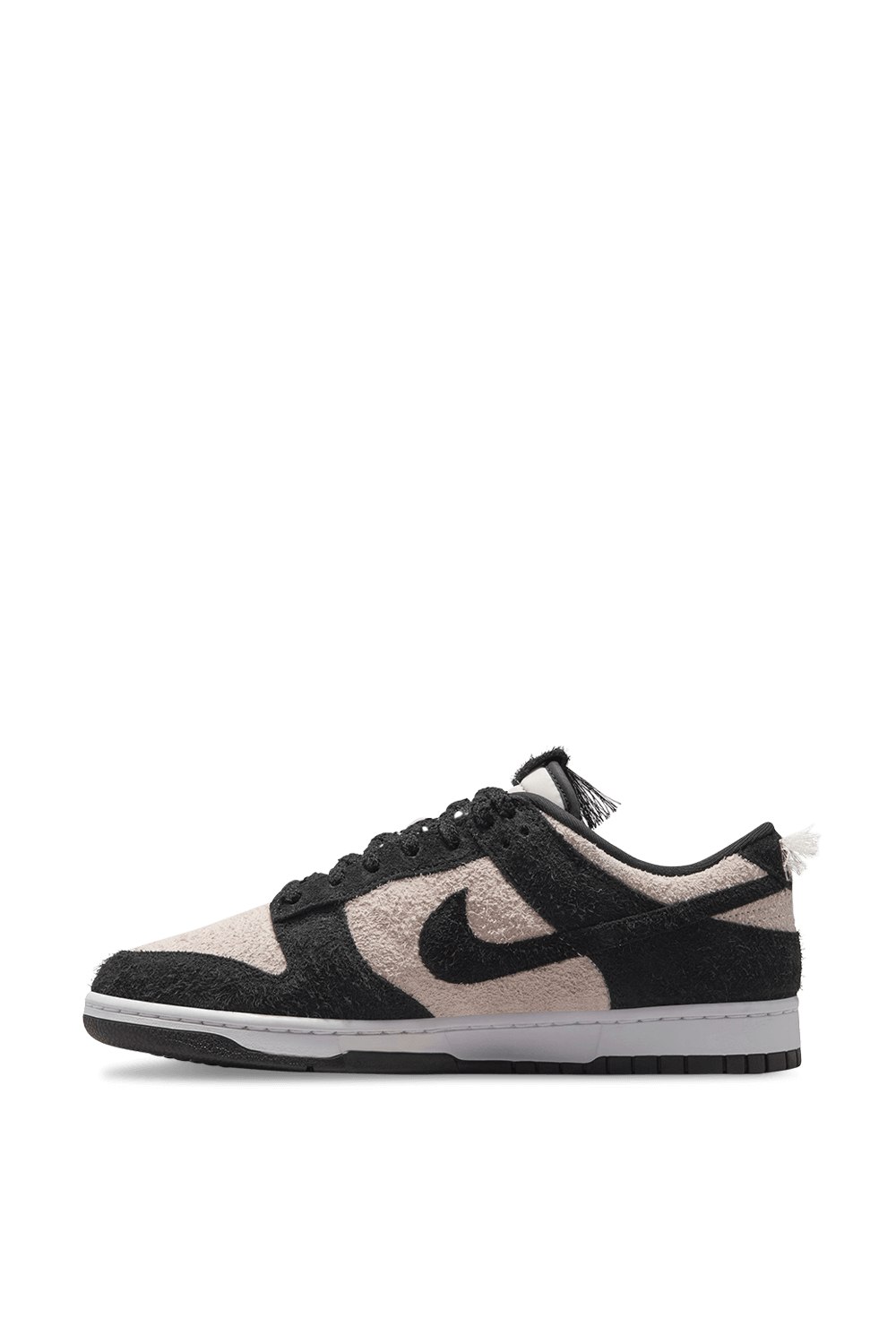 תמונה אחורית של נעלי סניקרס דאנק רטרו