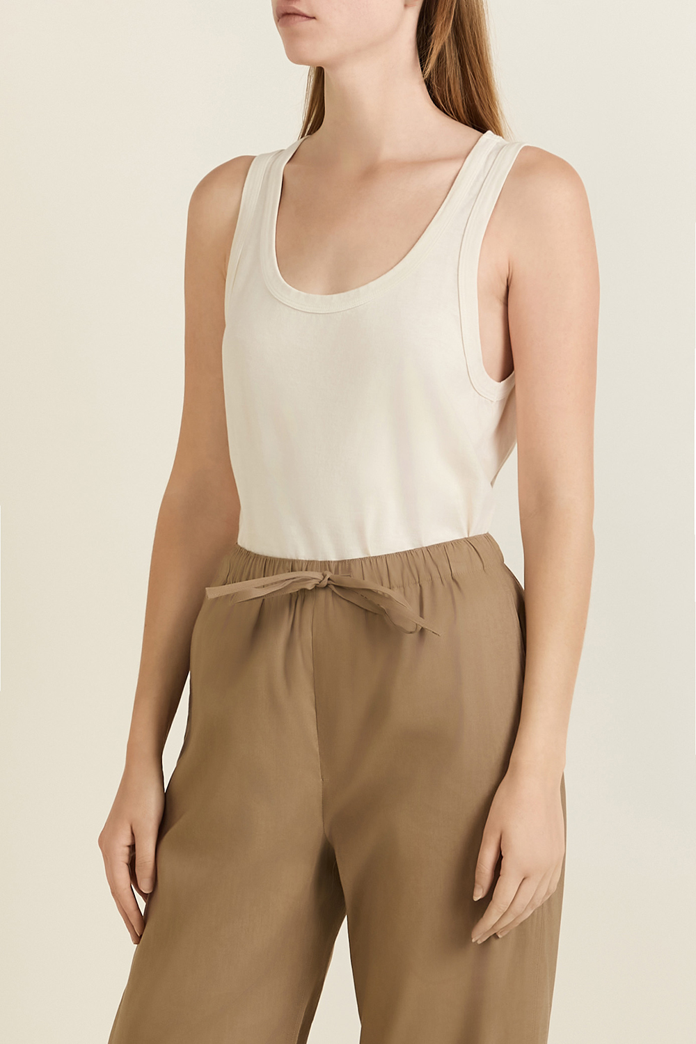 תמונת דוגמן קידמית של גופייה