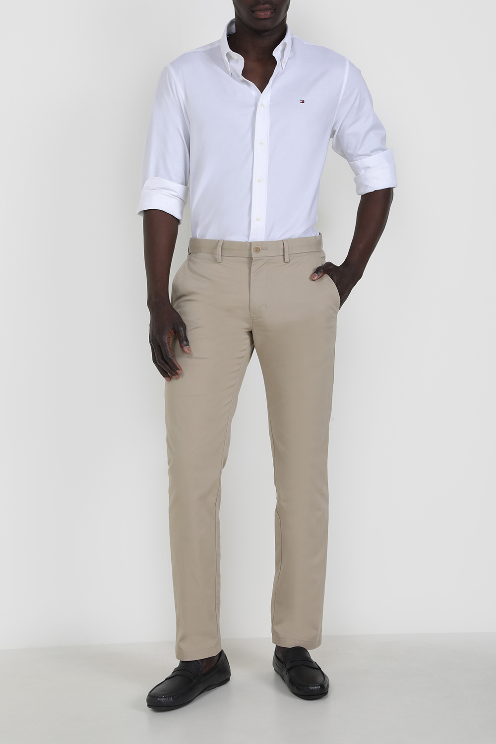 תמונת דוגמן קידמית של נעלי מוקסינים