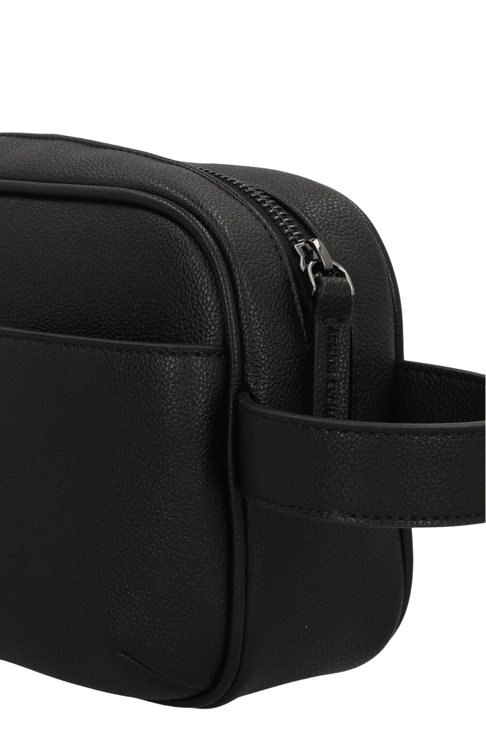 תמונת תקריב של תיק רחצה