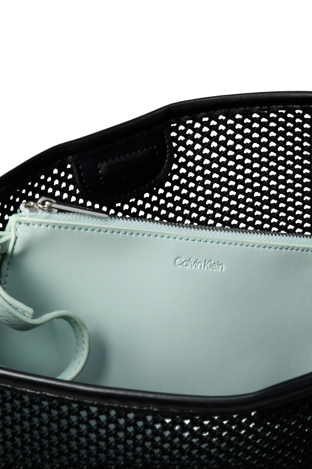 תמונת תקריב של תיק באקט