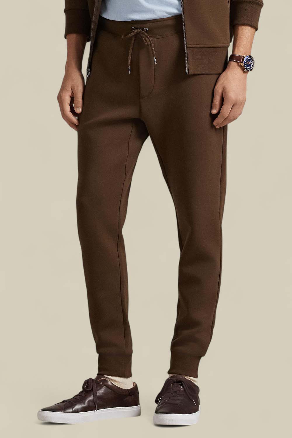 תמונת דוגמן קידמית של מכנסי ג'וג סלים פיט