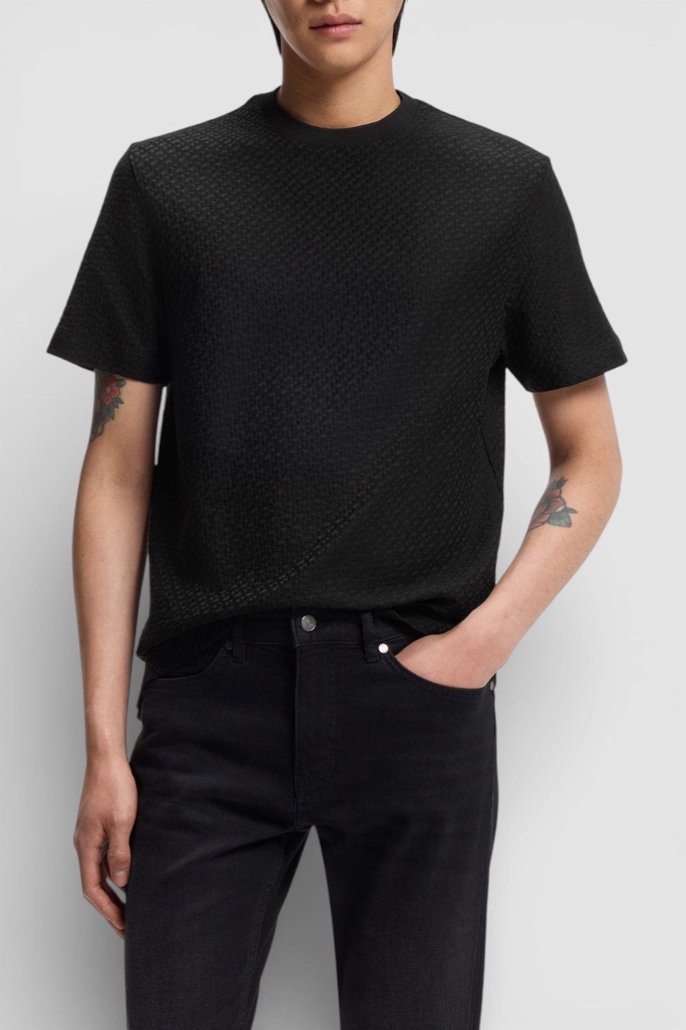 תמונת דוגמן קידמית של חולצת טי