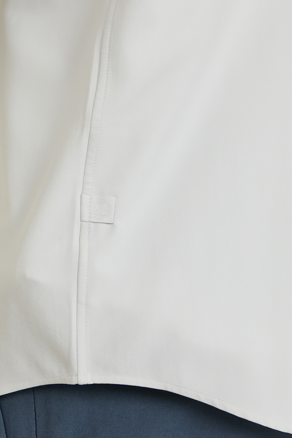 תמונת תקריב דוגמן של New Venture Classic-Fit Long-Sleeve Shirt
