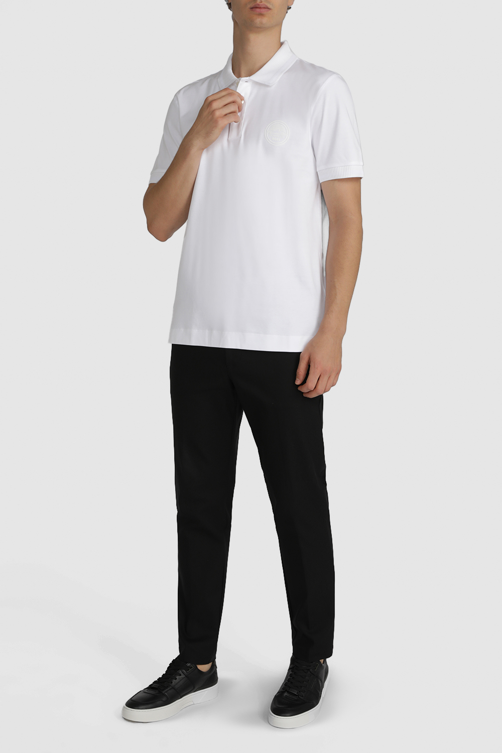 תמונת דוגמן קידמית של בוס X פורשה נעלי סניקרס