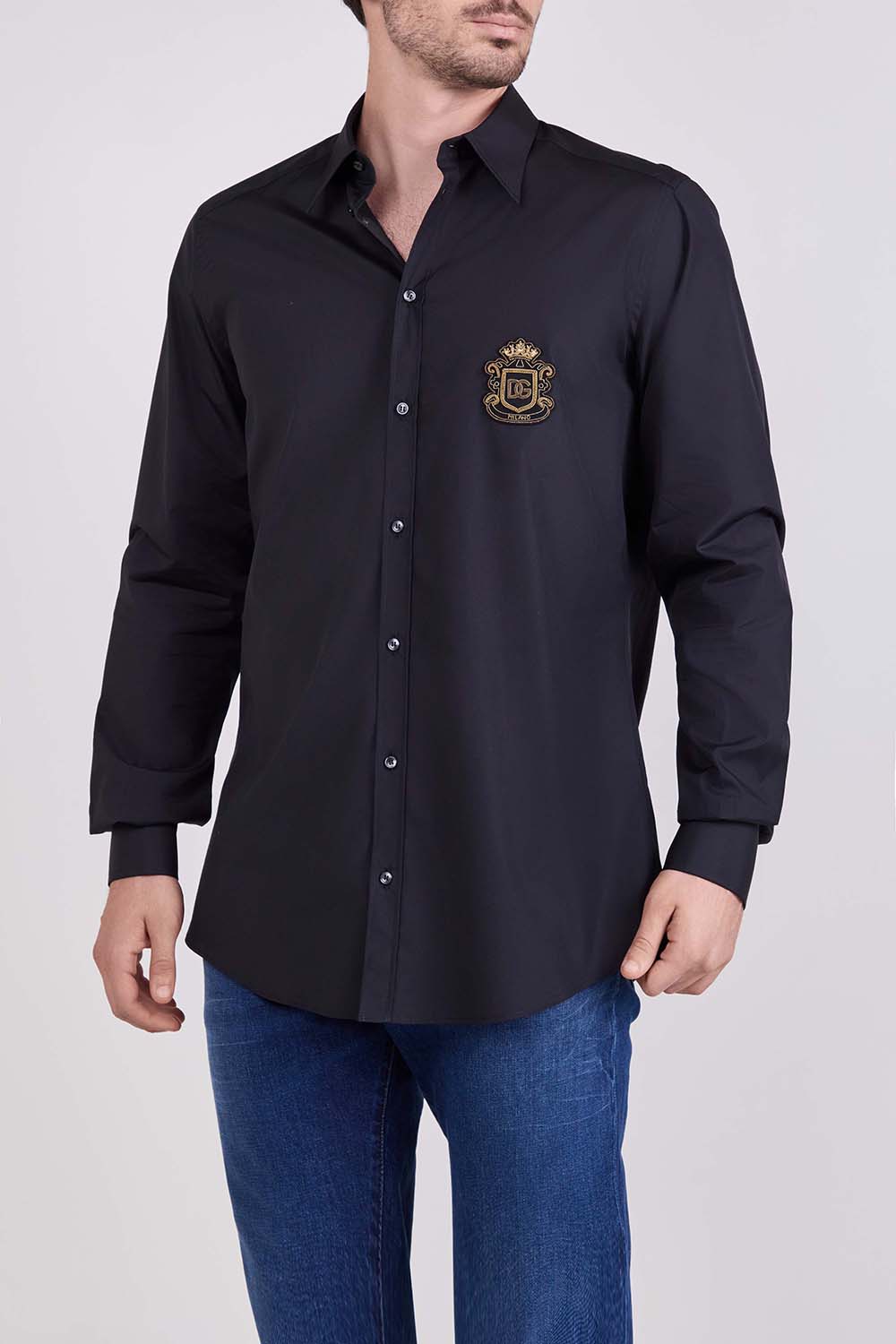 תמונת דוגמן קידמית של חולצת מכופתרת