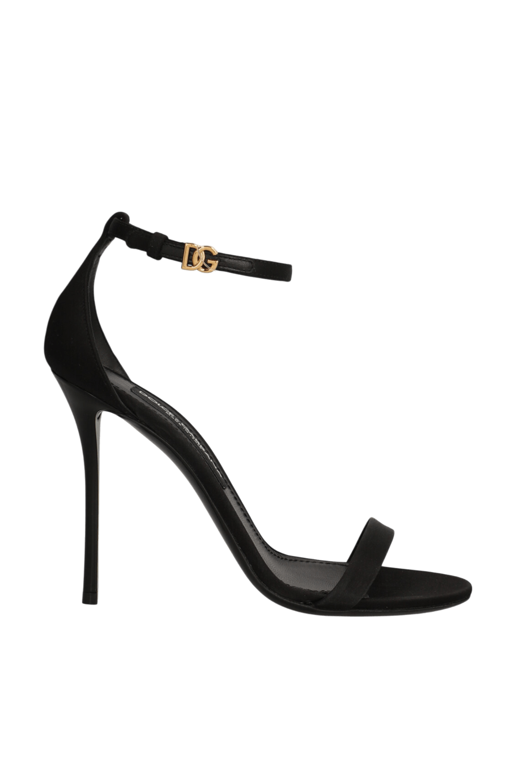 תמונה קידמית של סנדלי עקב