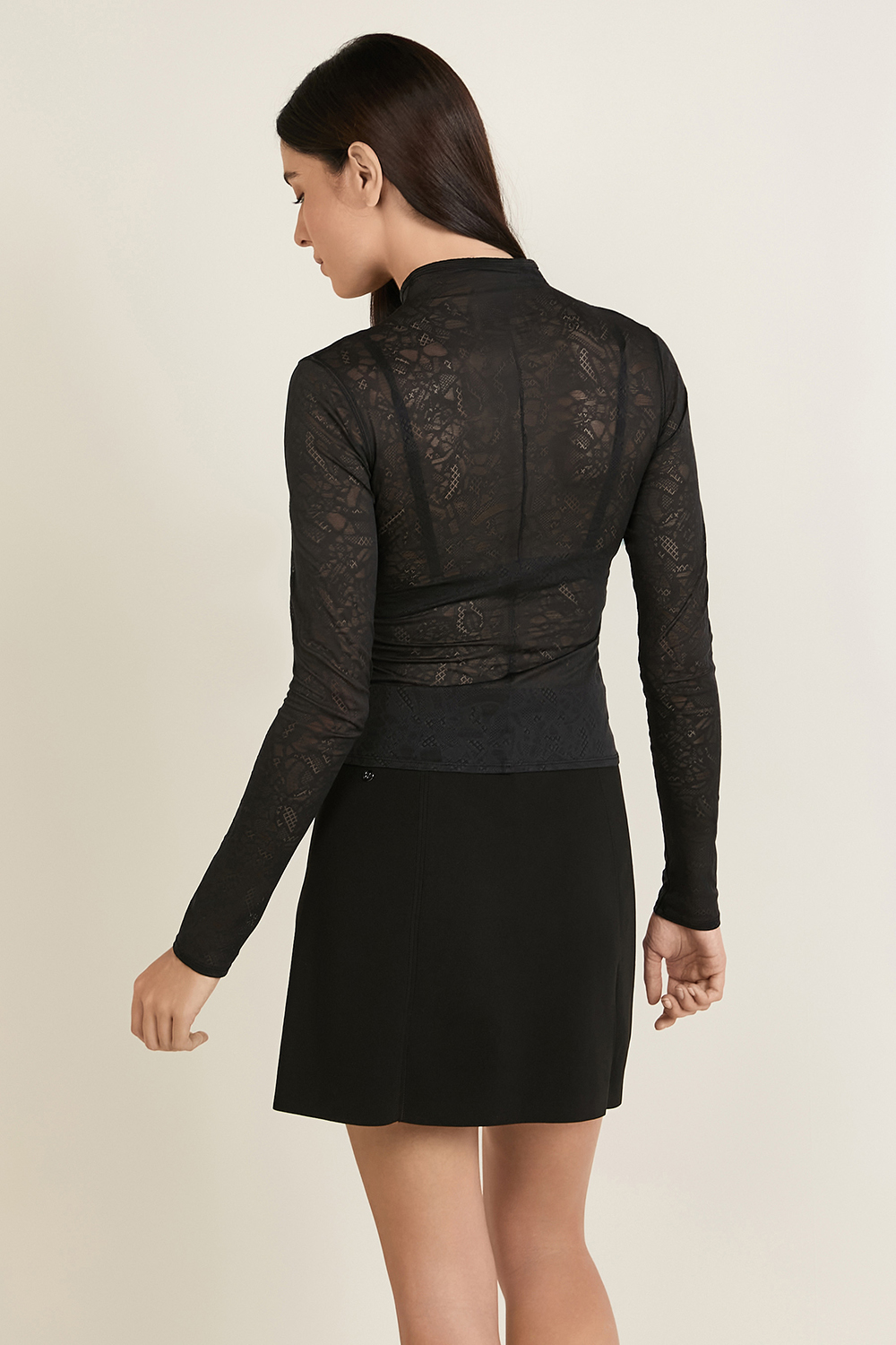 תמונת דוגמן אחורית של Lace Long-Sleeve Shirt