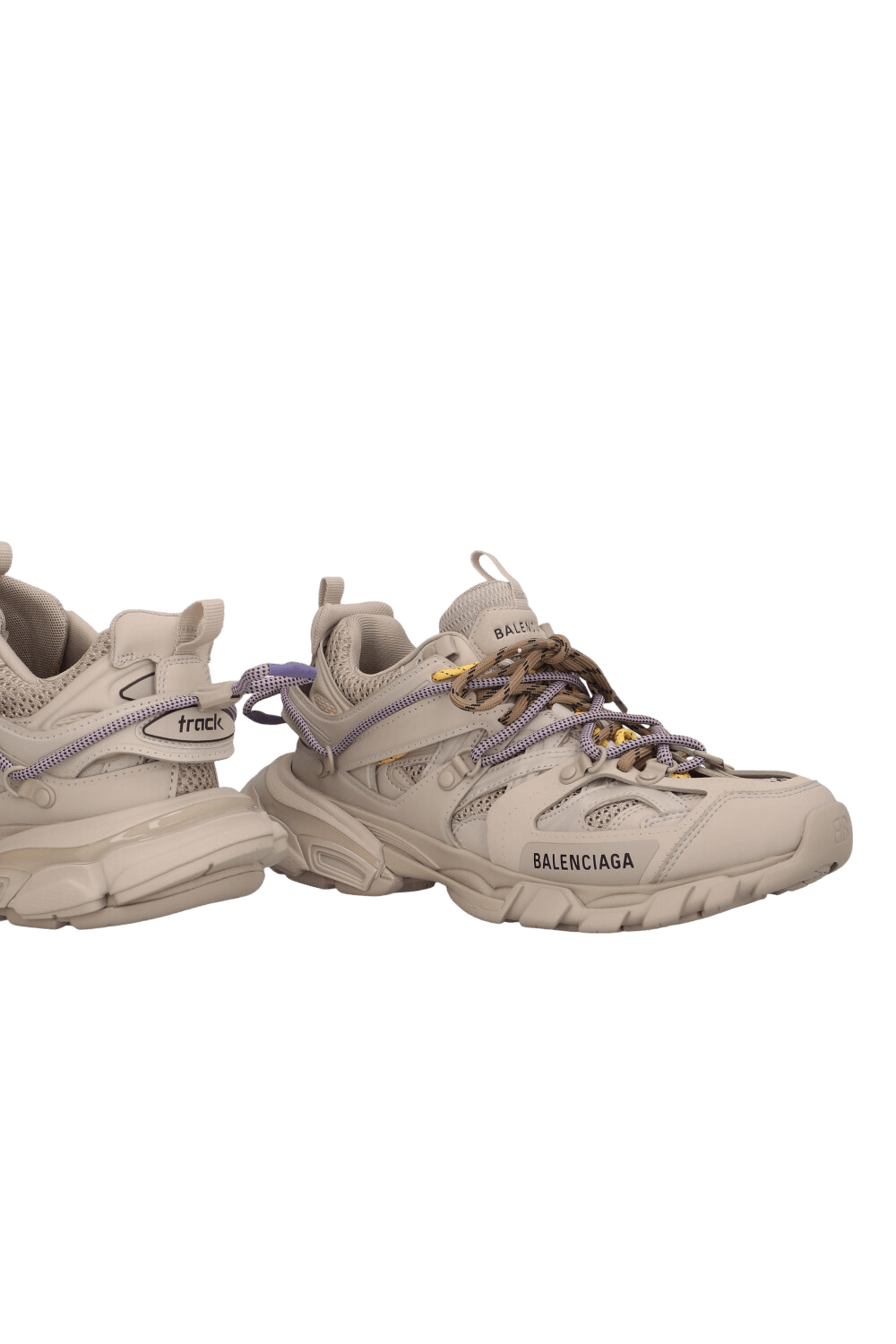 תמונת תקריב של נעלי סניקרס