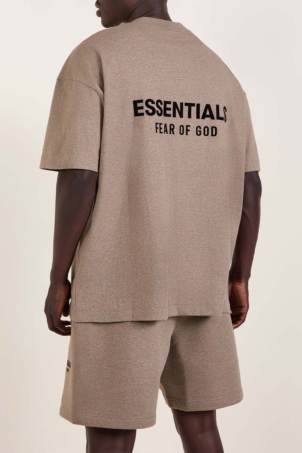 תמונת תקריב דוגמן של חולצת טי