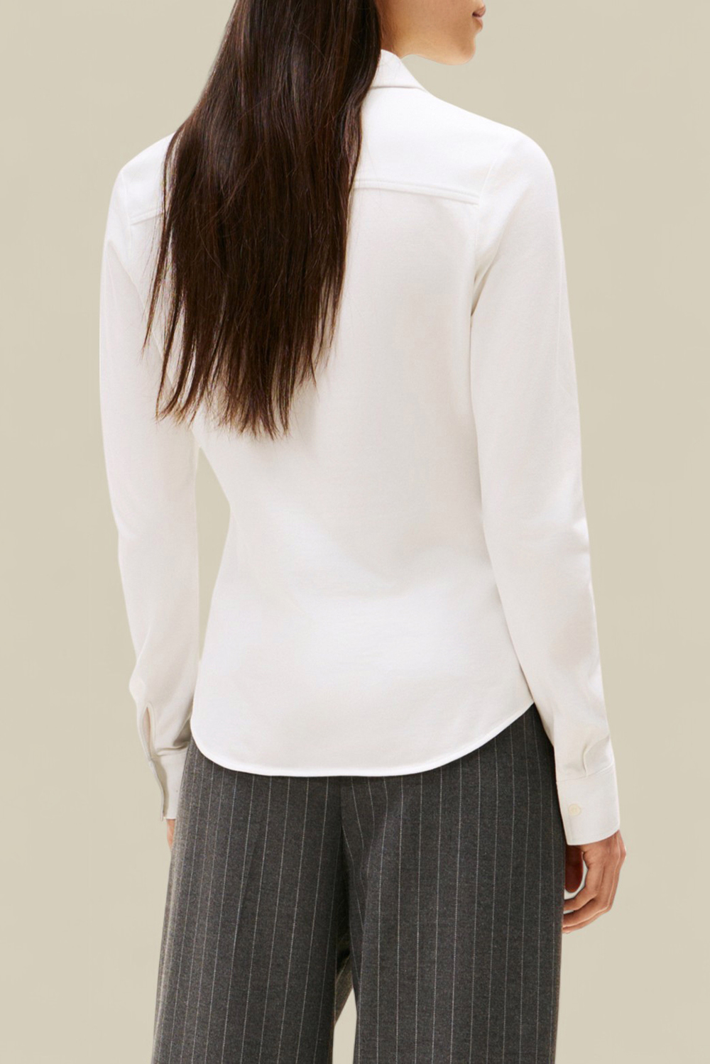 תמונת דוגמן אחורית של חולצת כפתורים 1985 סלים פיט