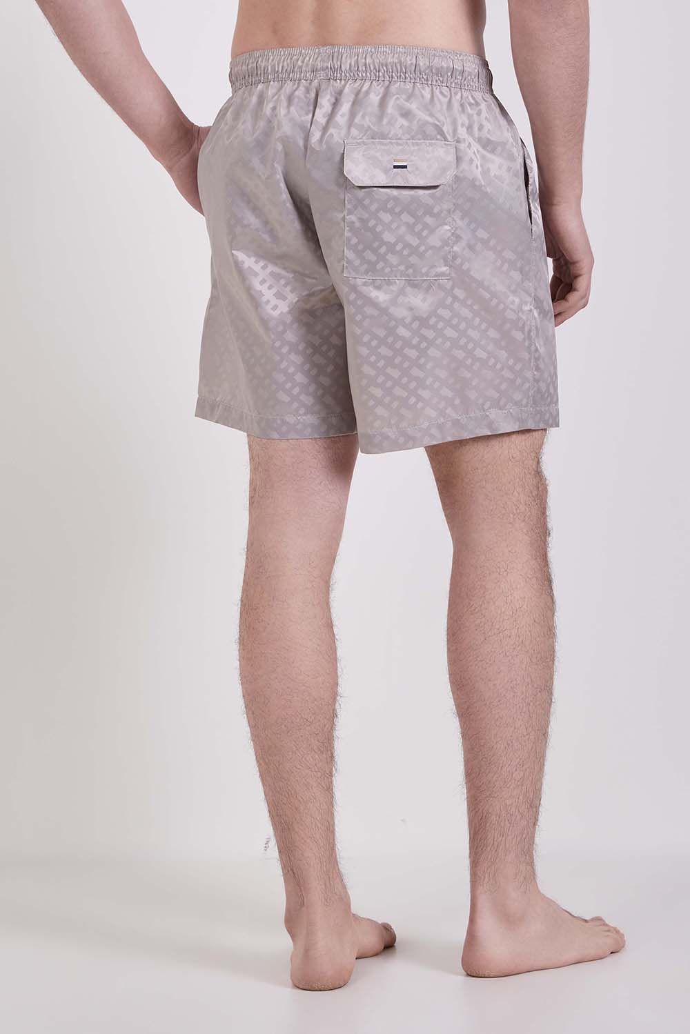 תמונת דוגמן אחורית של מכנסי בגד ים