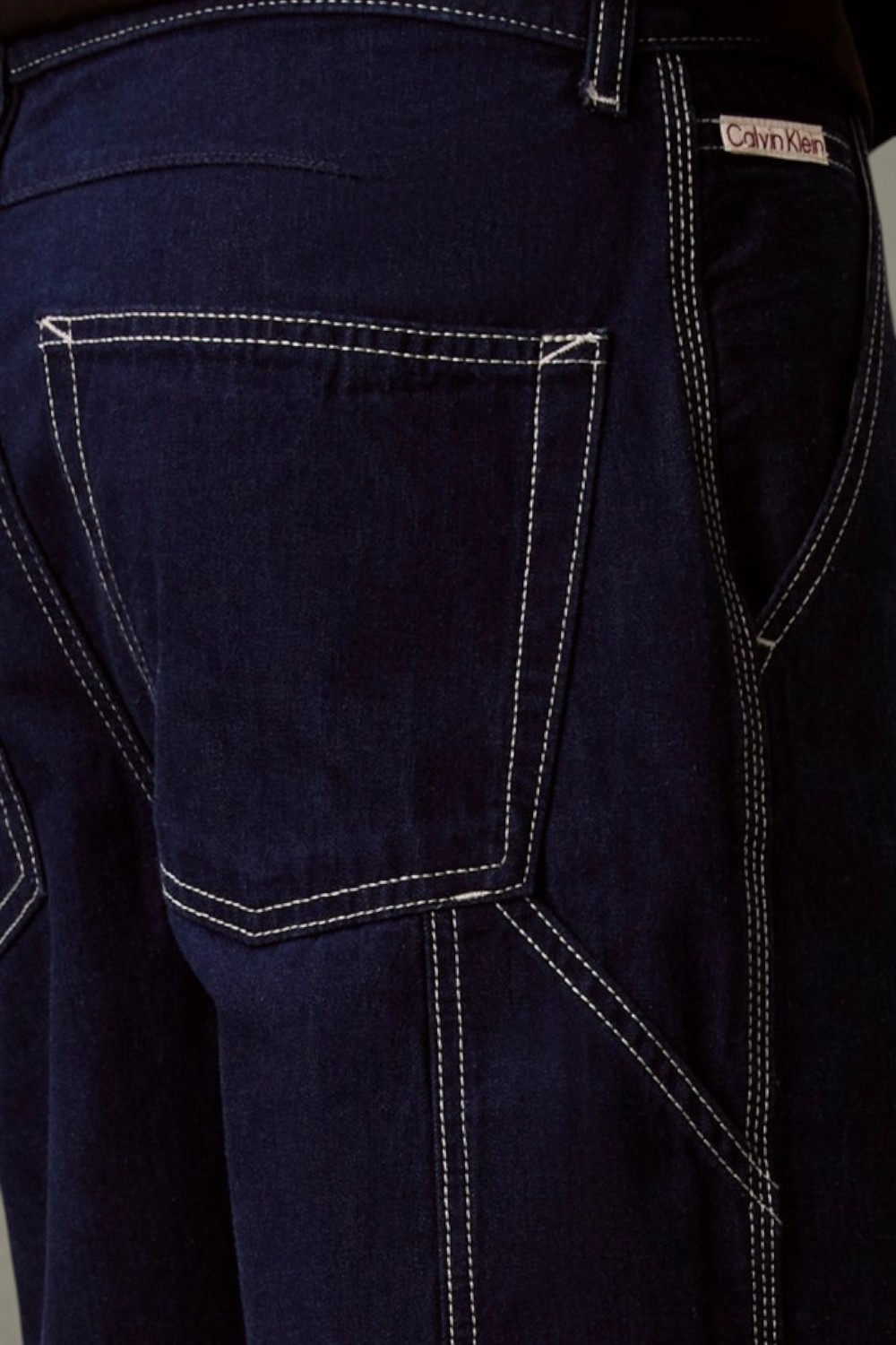 מכנסי ג'ינס בגזרה ישרה