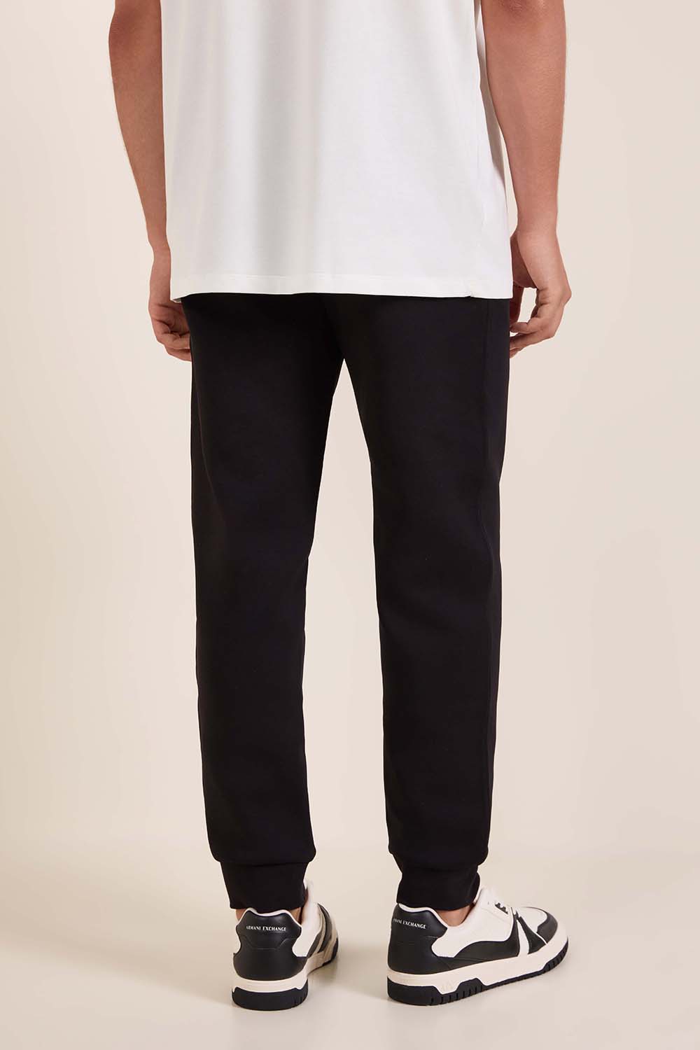 תמונת דוגמן אחורית של מכנסי פוטר