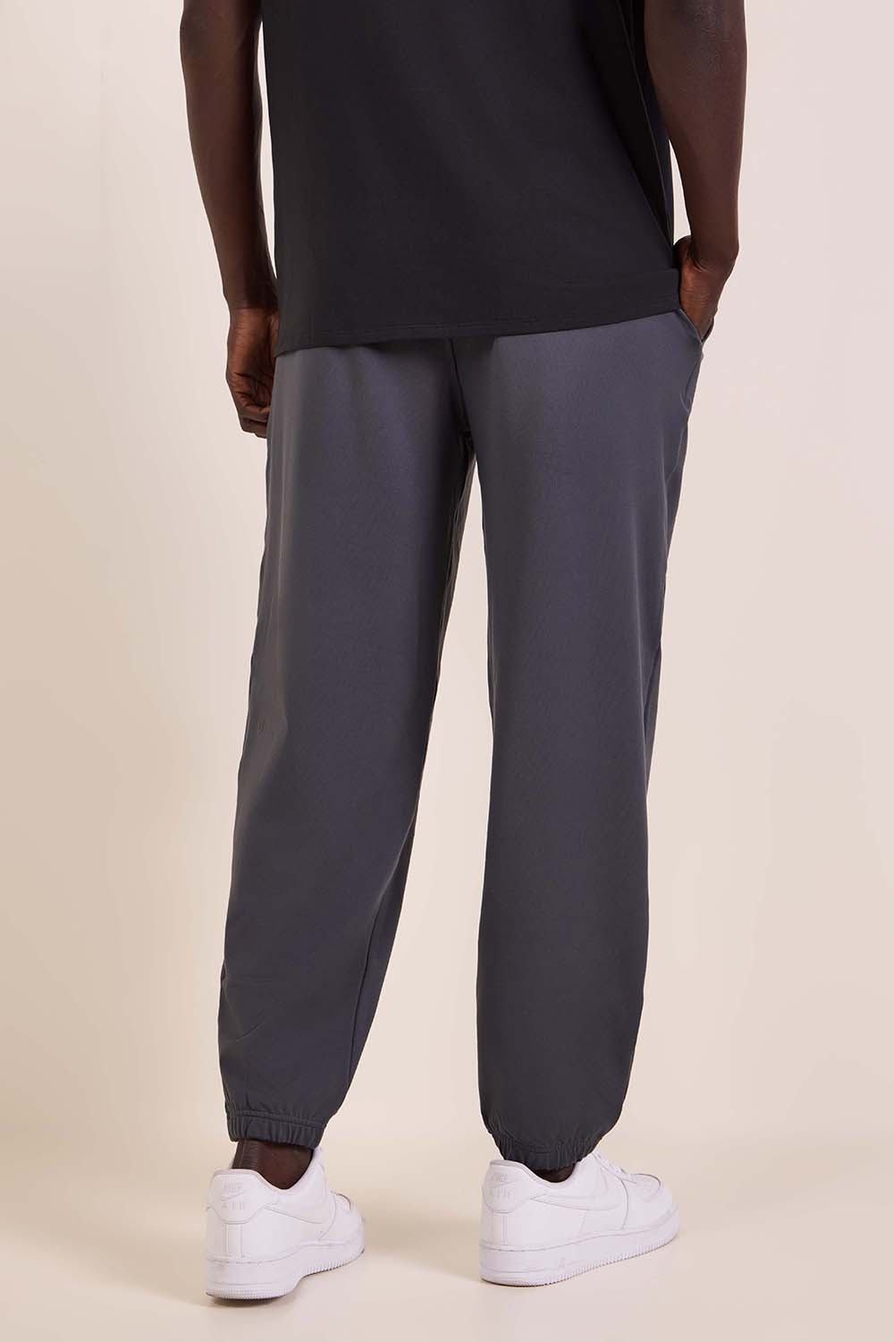 תמונת דוגמן אחורית של Soft Jersey Jogger Regular