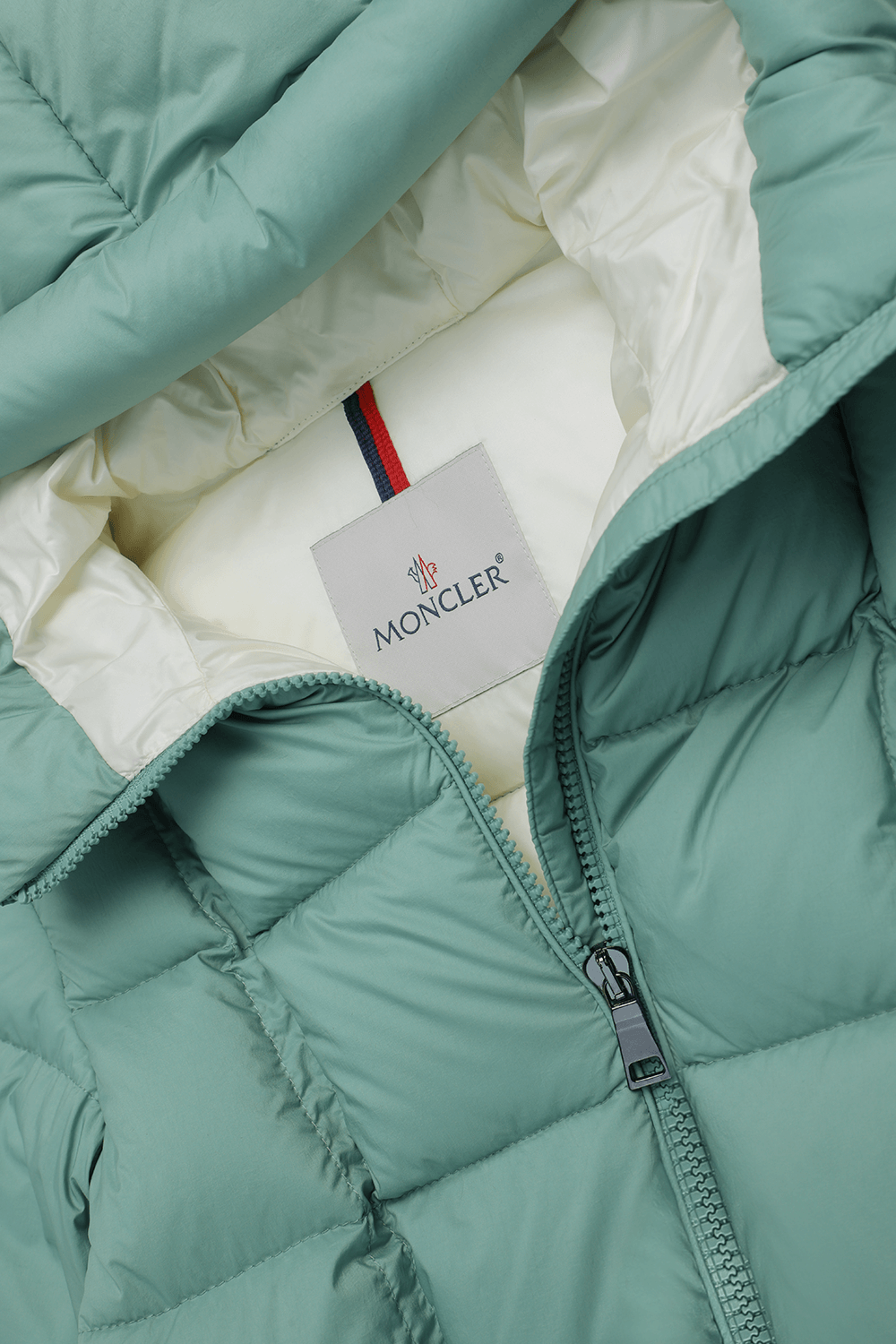 תמונה אחורית של מעיל פוך אנה - גילאי 8-10 שנים