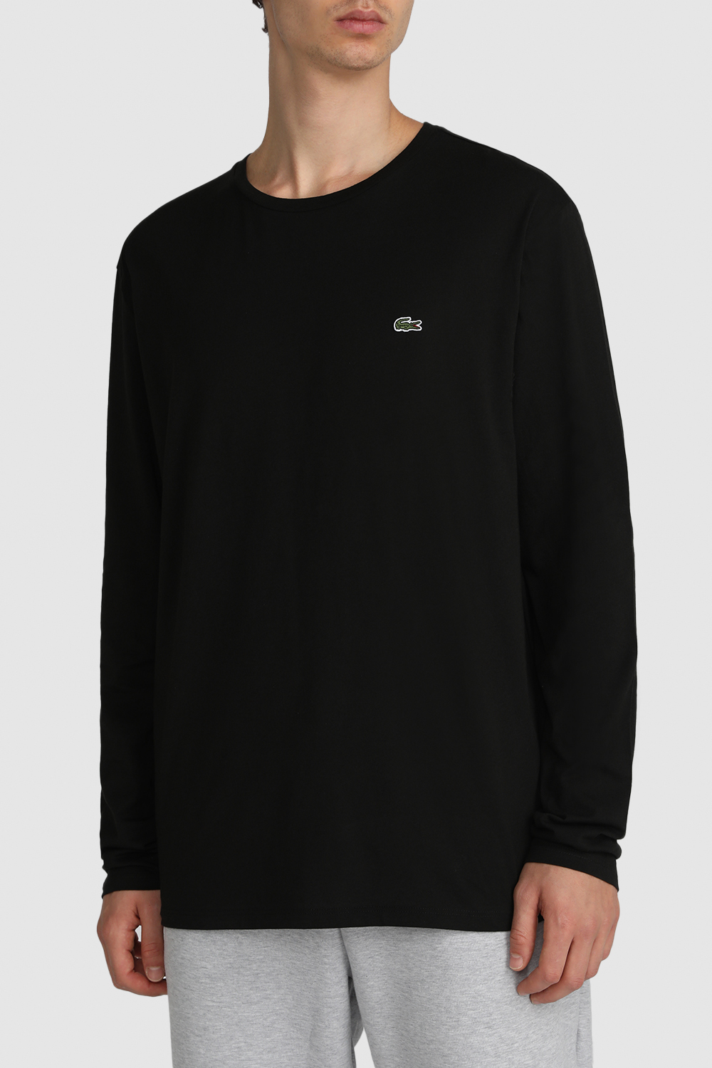 תמונת דוגמן קידמית של חולצת טי עם שרוולים ארוכים