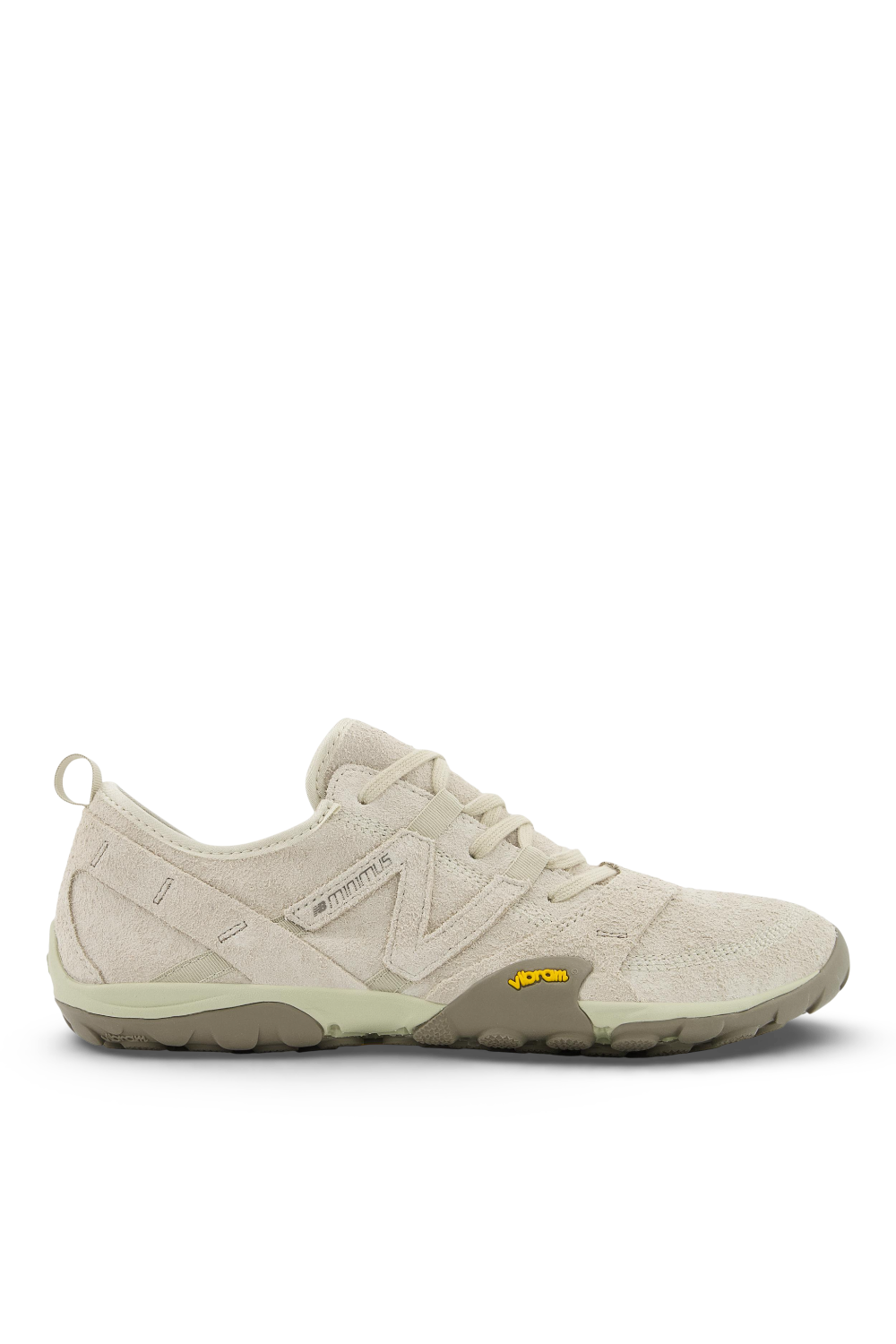 תמונה קידמית של נעלי סניקרס 10