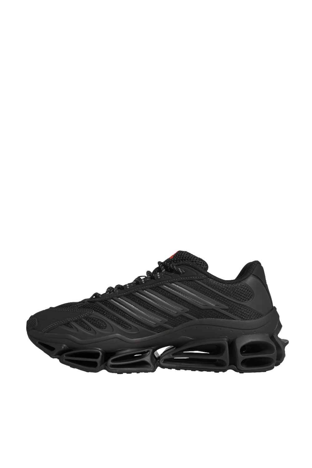 תמונה אחורית של נעלי סניקרס מגהרייד AG