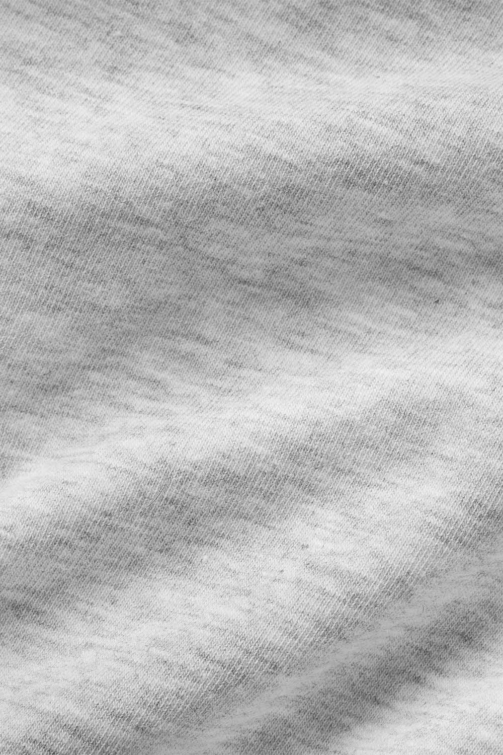 תמונת תקריב דוגמן של T-SHIRT