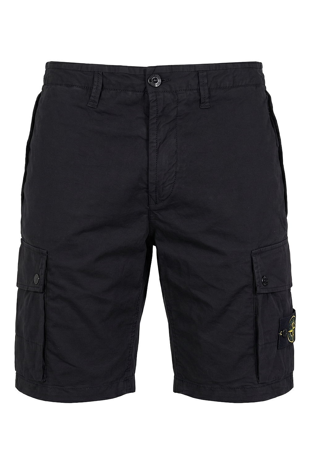 תמונה קידמית של מכנסי קרגו קצרים