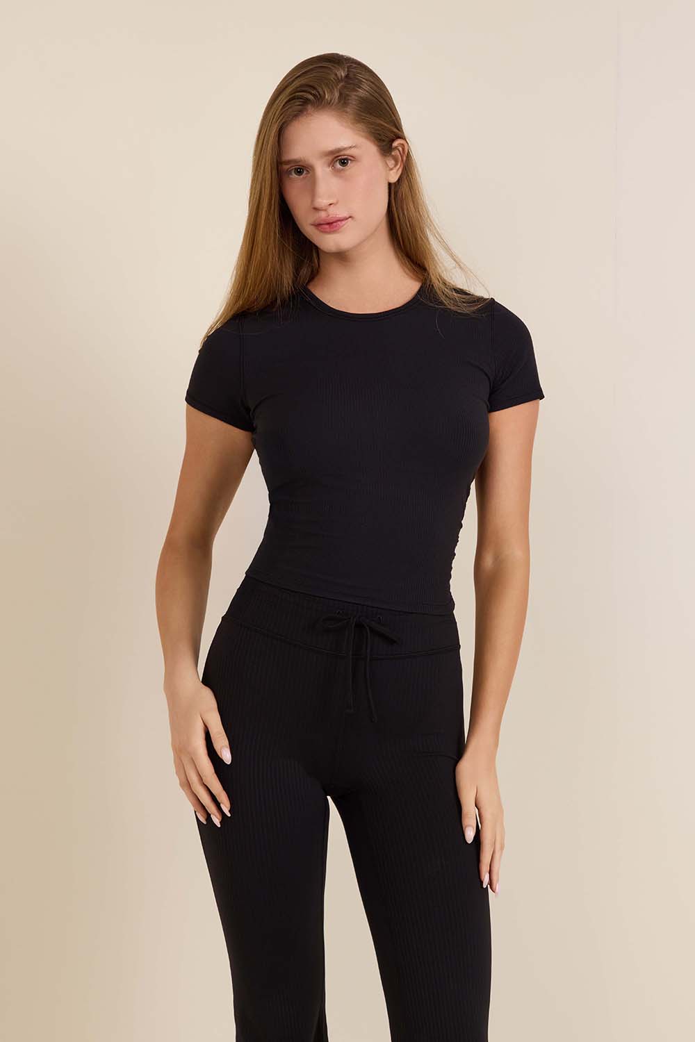 תמונת דוגמן קידמית של All It Takes Ribbed Nulu T-Shirt