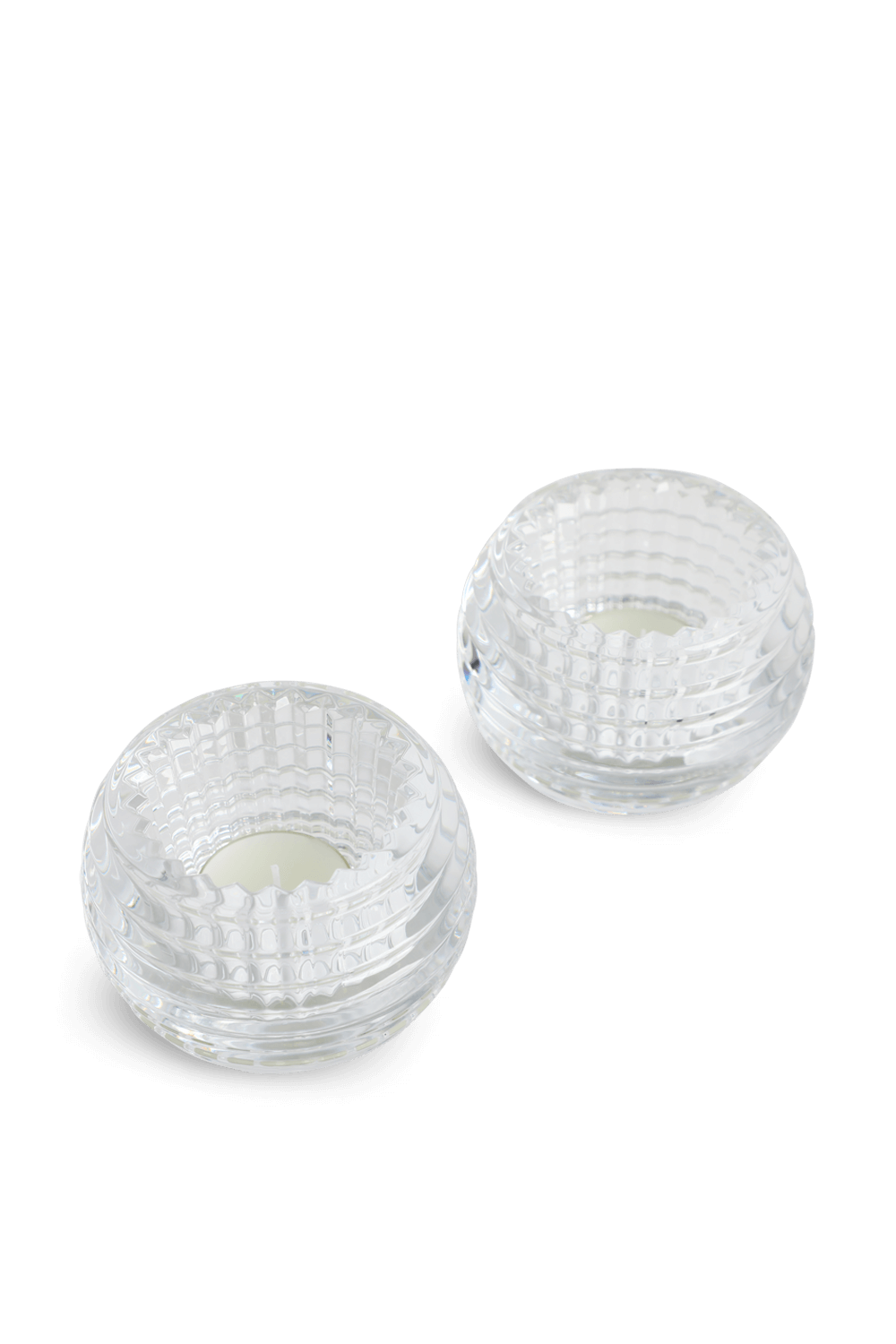 תמונה אחורית של זוג פמוטים עגולים מקריסטל שקוף