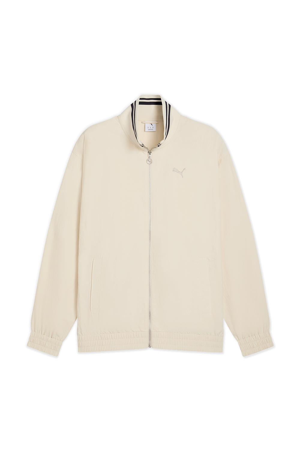 תמונה קידמית של ז'קט בגזרה משוחררת