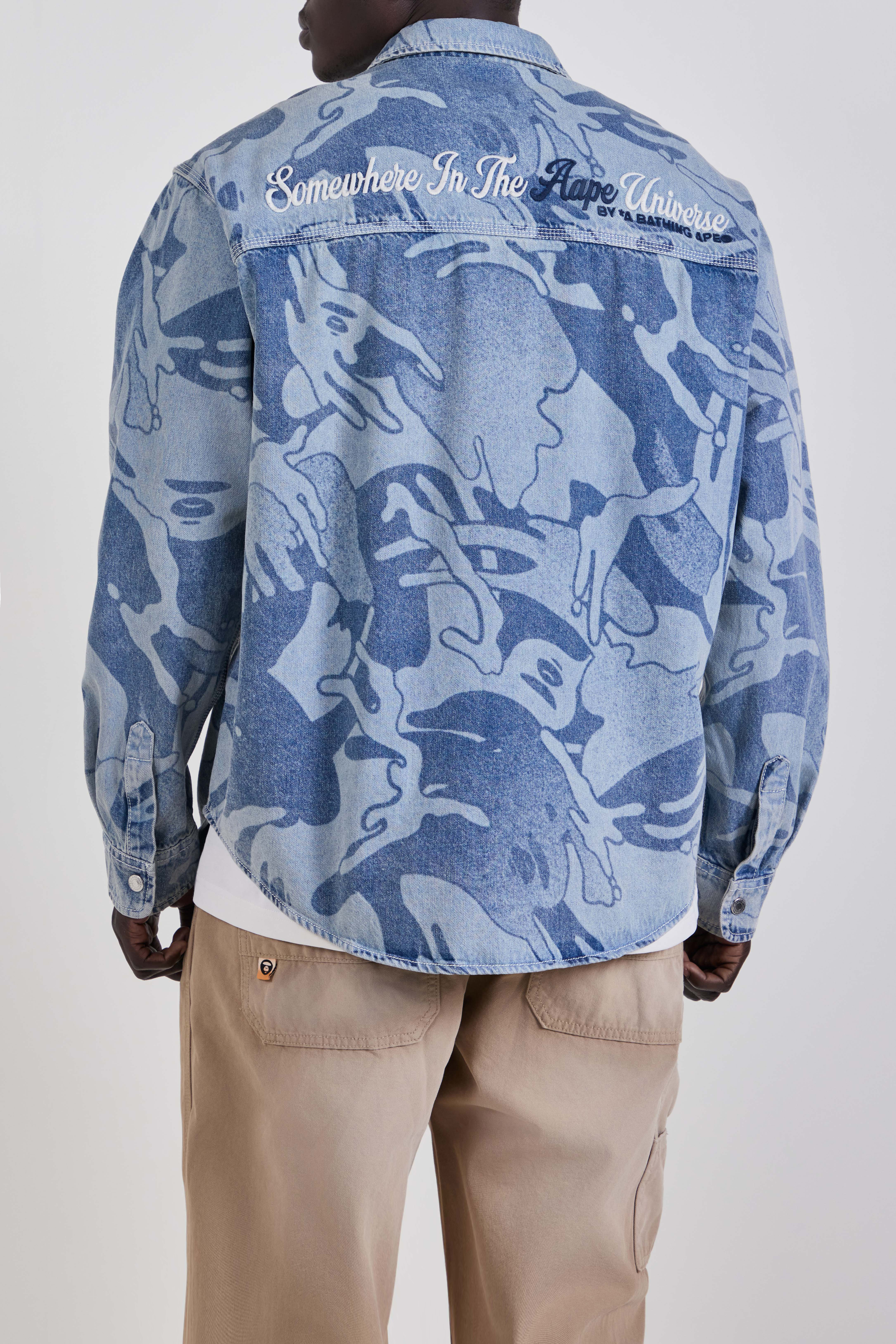 תמונת דוגמן אחורית של ז'קט ג'ינס