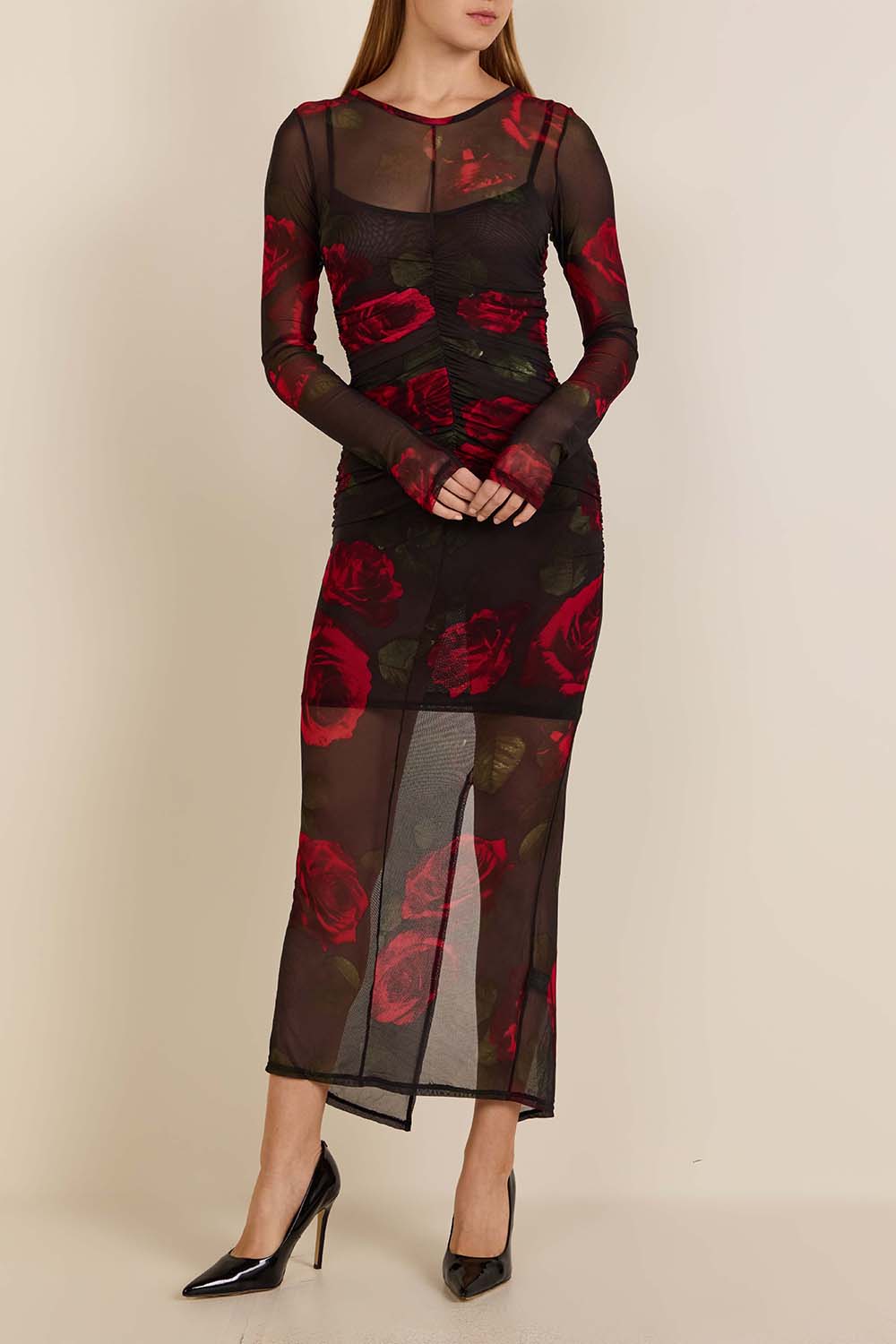 תמונת דוגמן קידמית של שמלת מקסי בהדפס ורדים