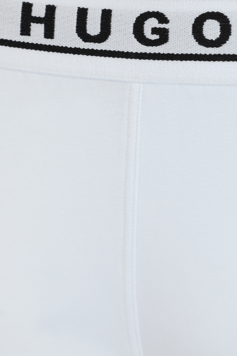 תמונת תקריב של שלישיית תחתוני בוקסר לוגו טייפ