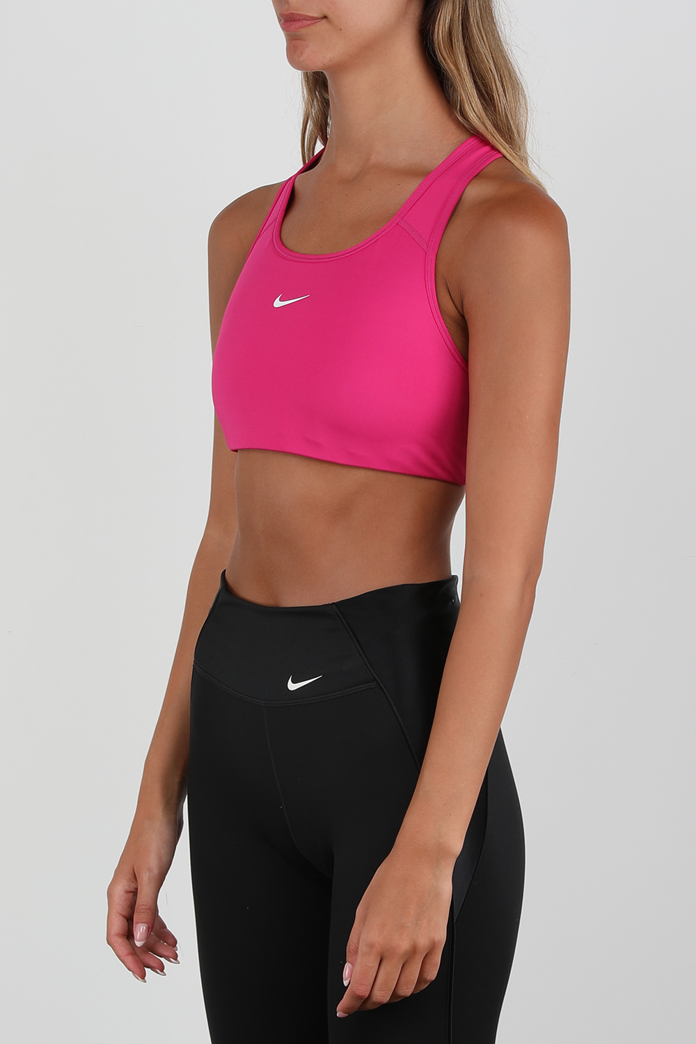 תמונת דוגמן קידמית של טופ רייסר בק ורוד