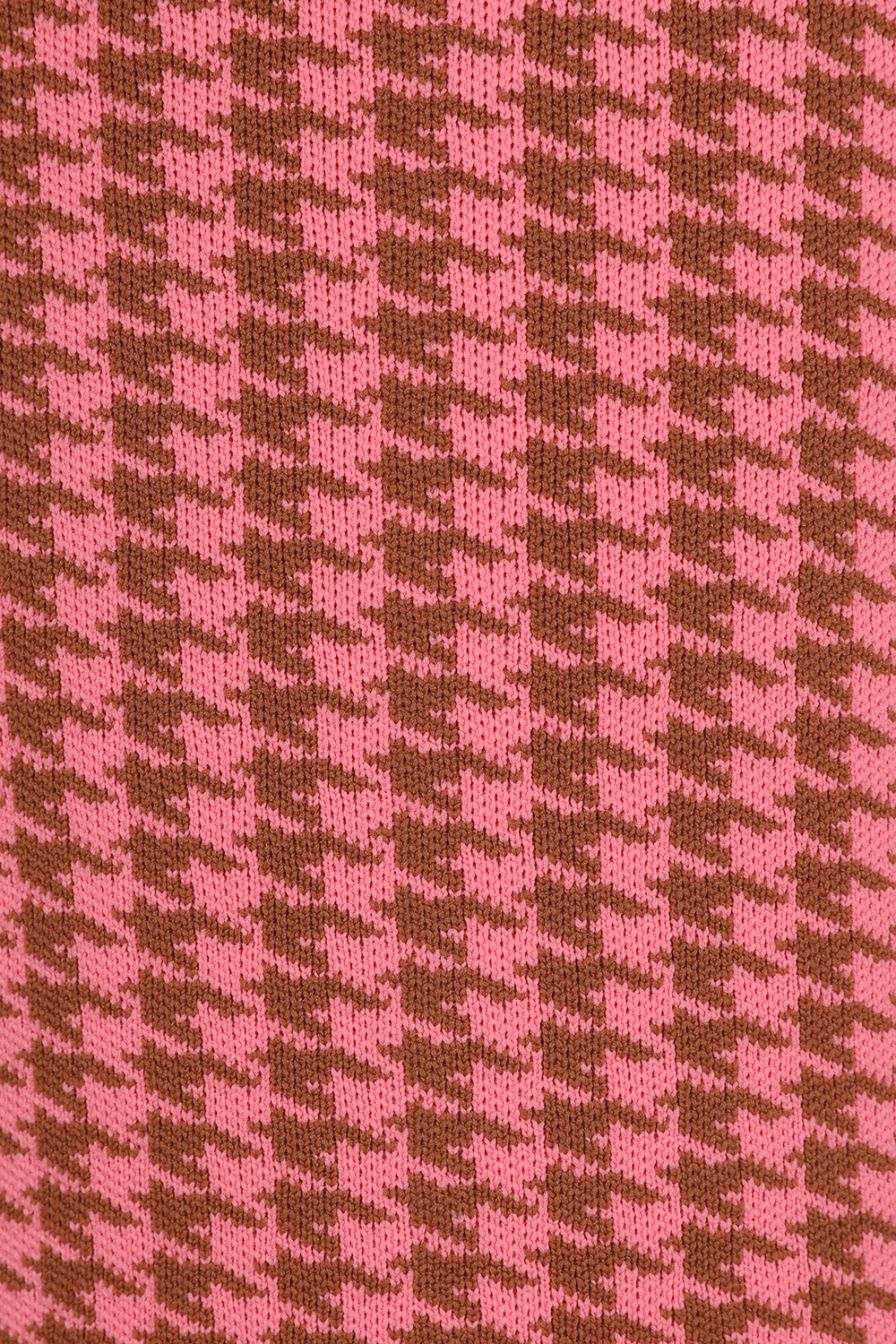 תמונה אחורית של High Waist Bike Shorts In Pink