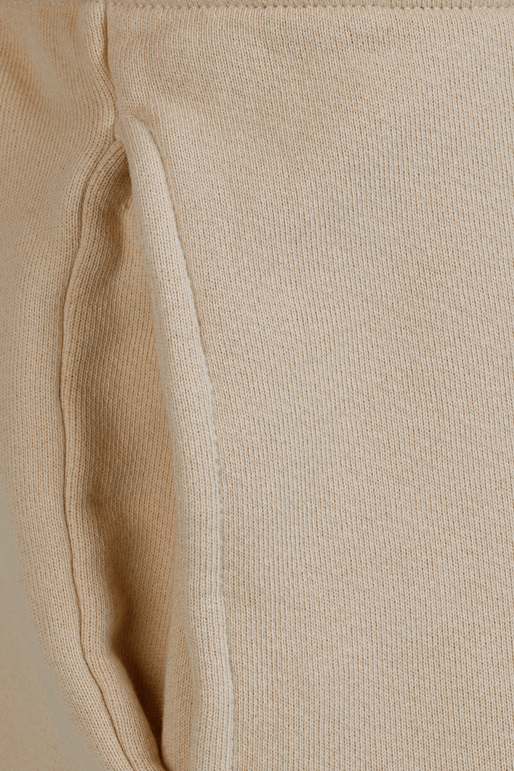 תמונה אחורית של מכנסי ג'וג בגוון קרם