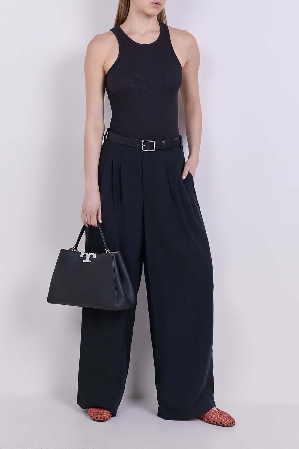 תמונת דוגמן קידמית של תיק קלאץ' אלינור