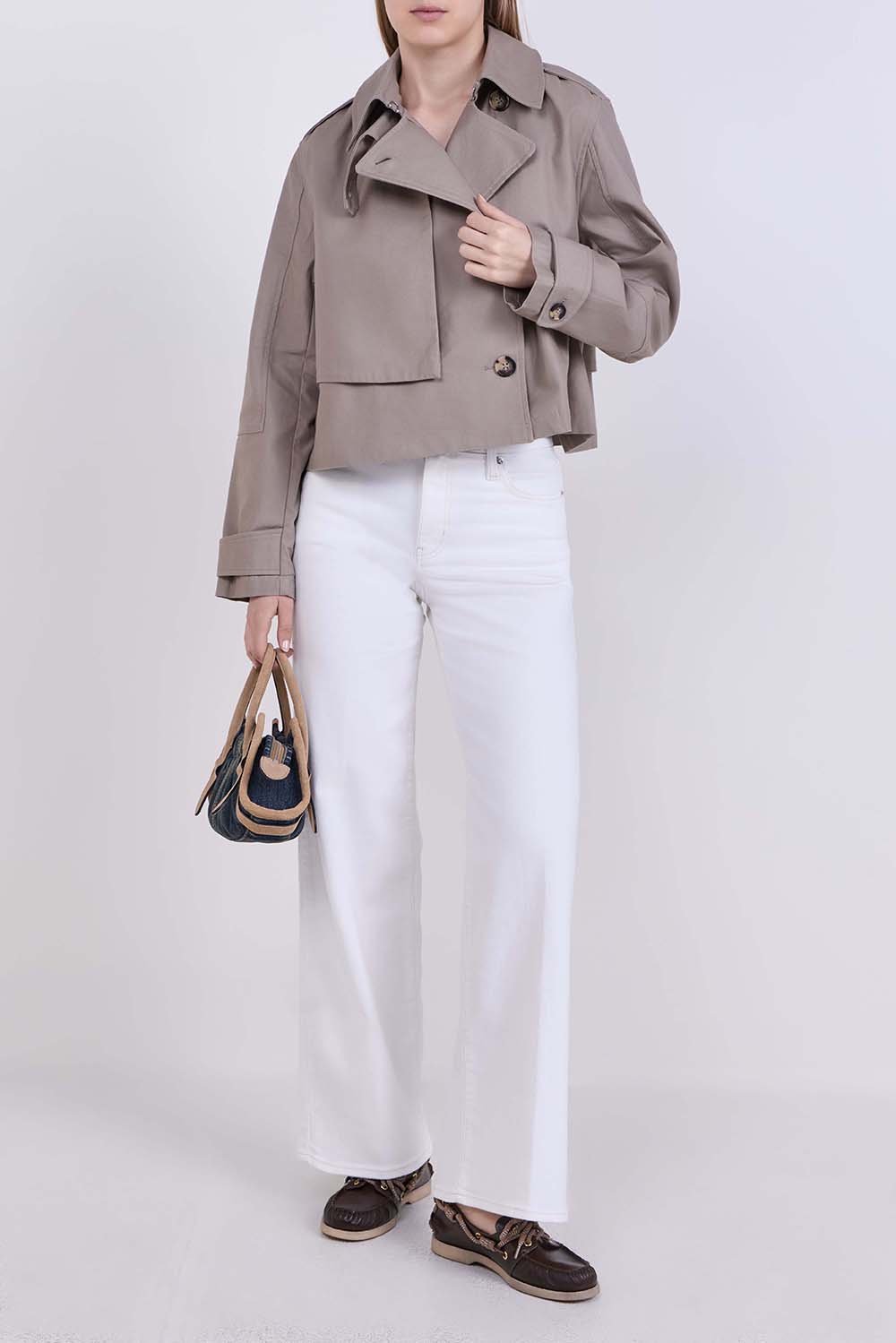 תמונת דוגמן קידמית של נעלי מוקסין