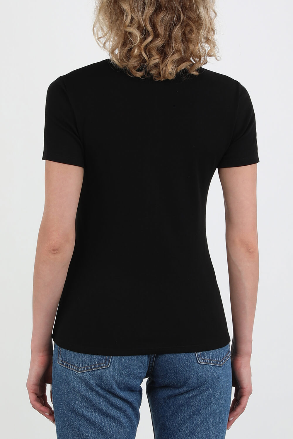 תמונת דוגמן אחורית של Basic Tshirt in Noir Black