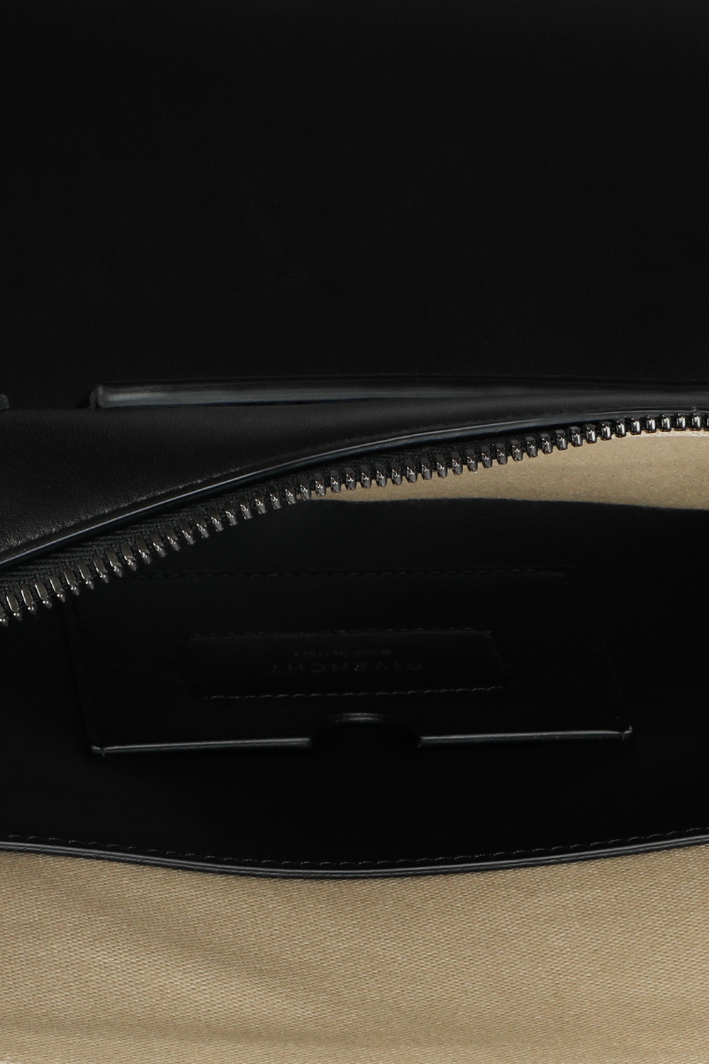 Medium Antigona Soft Bag in Smooth Leather