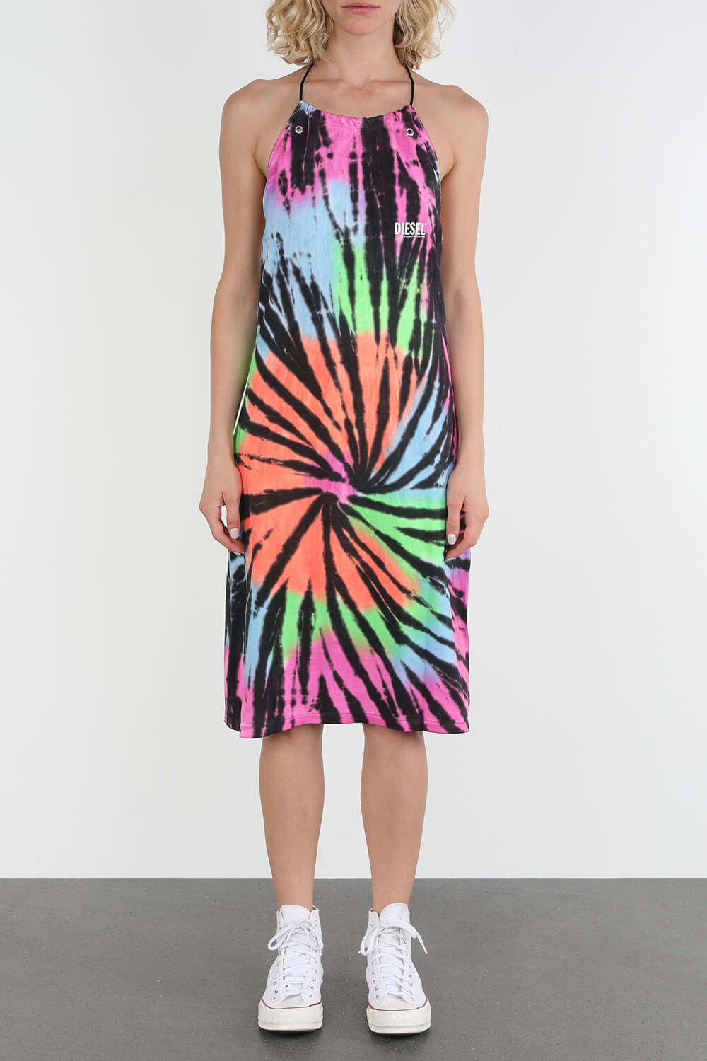 תמונת דוגמן קידמית של שמלת מיני טאי דאי צבעונית