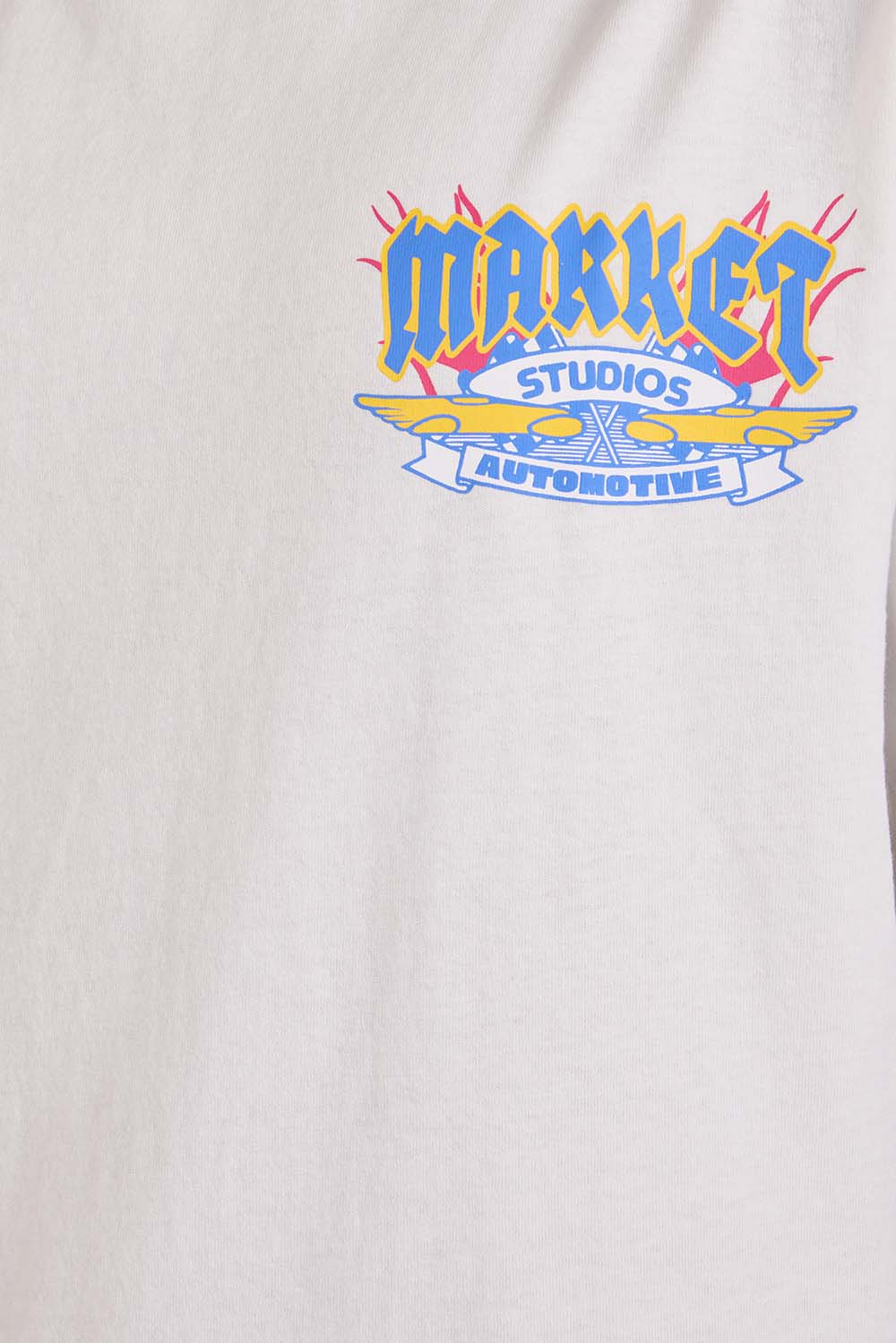 תמונת דוגמן אחורית של חולצת טי