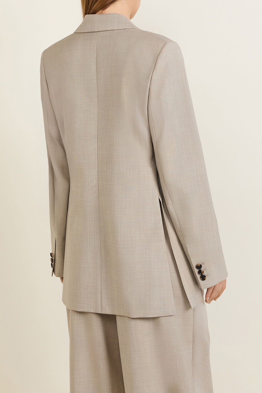 תמונת דוגמן אחורית של ז'קט מחוייט