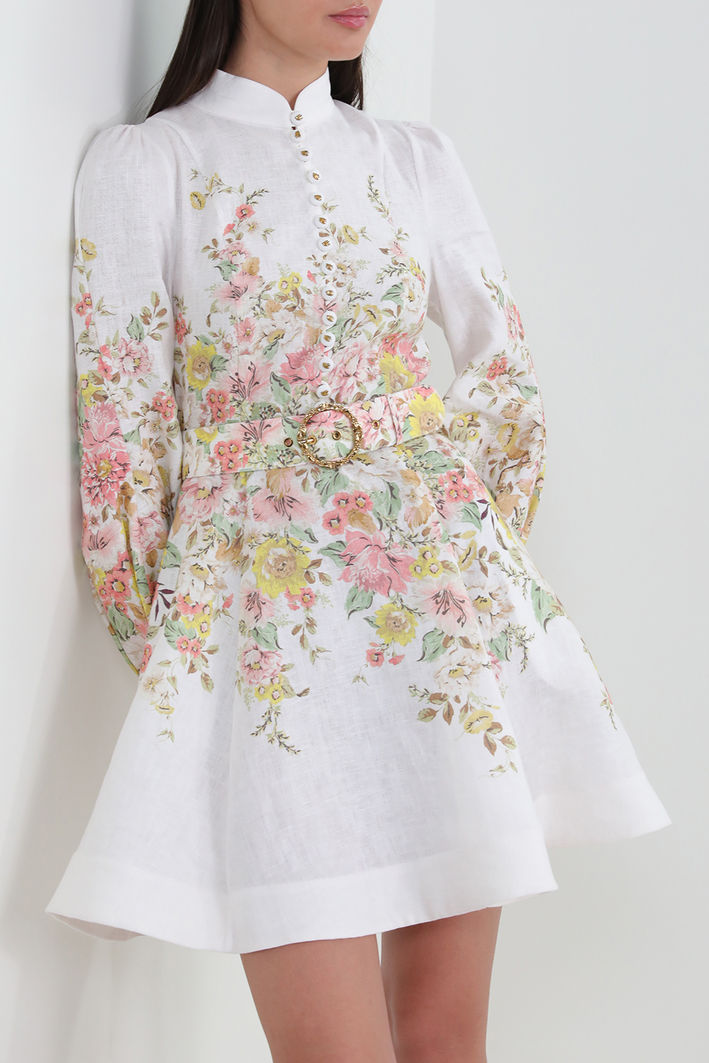 תמונת דוגמן קידמית של שמלת מיני