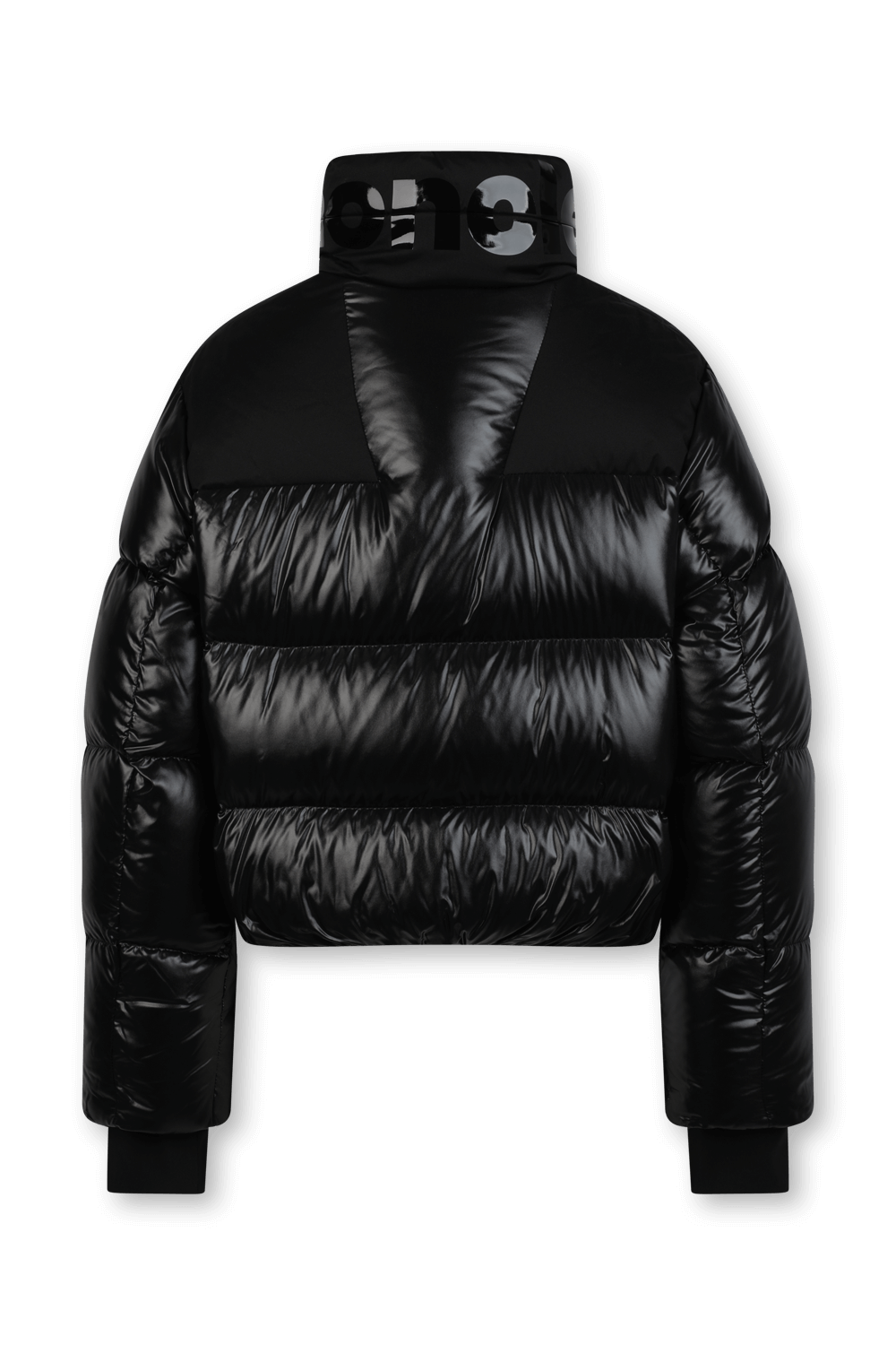 תמונה אחורית של מעיל פאפר עם קפוצ'ון בגוון שחור מבריק