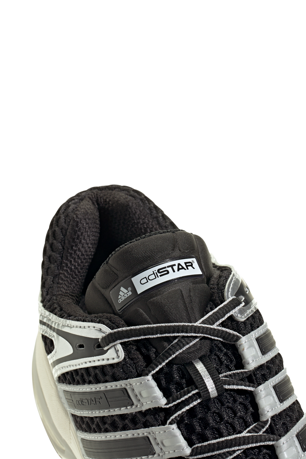 תמונת פנים של נעלי סניקרס אדיסטאר קונטרול 5