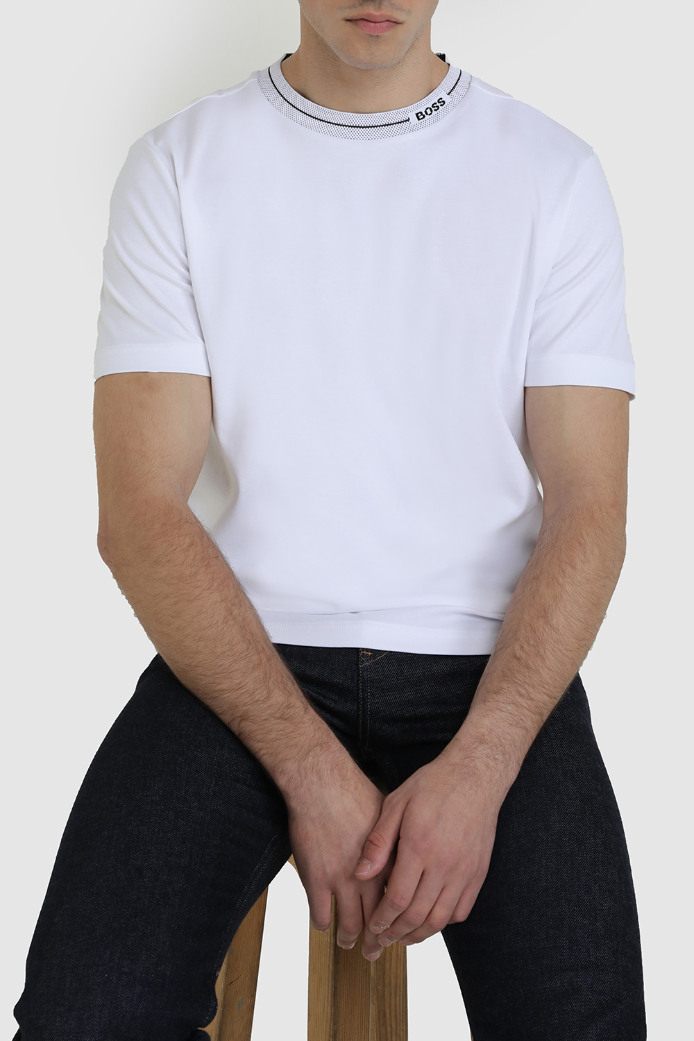 תמונת דוגמן קידמית של חולצת טי