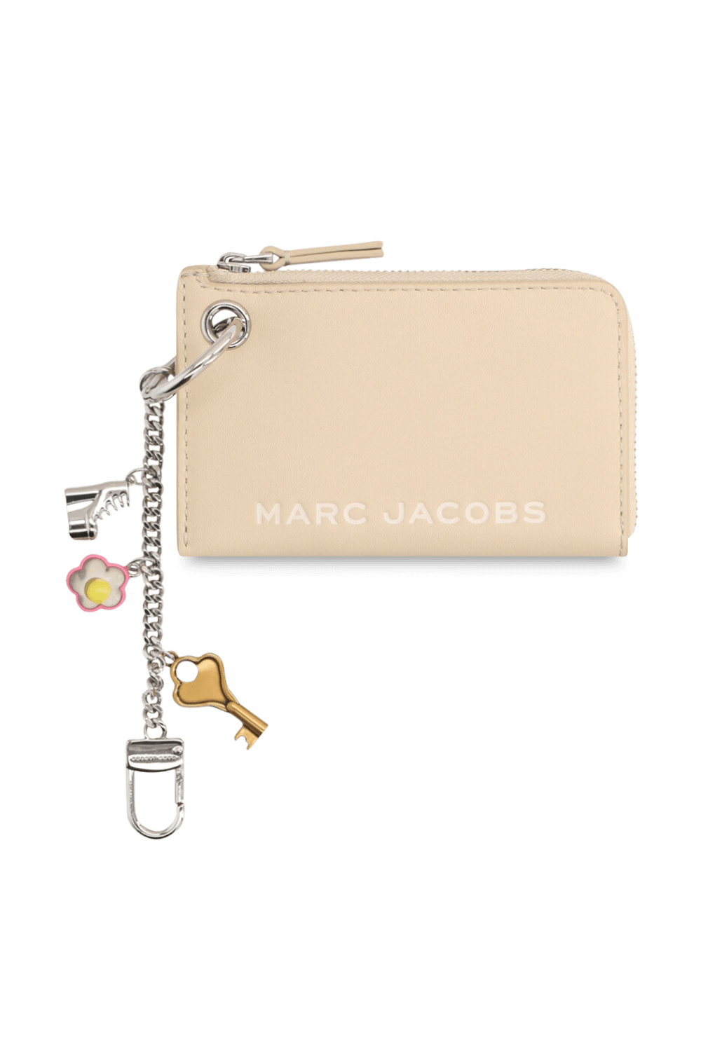 תמונה קידמית של ארנק עם שרשרת צ'ארם