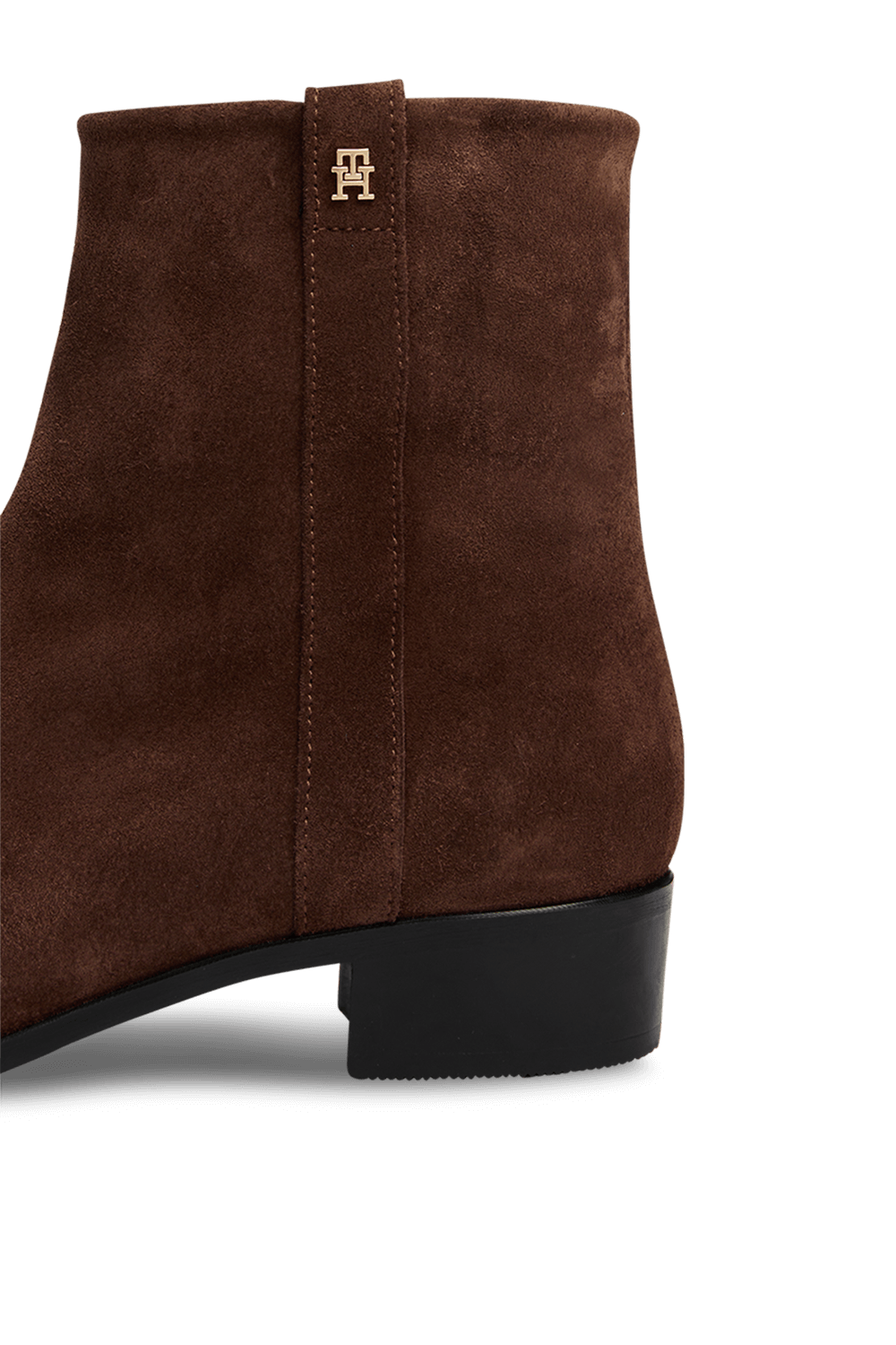 תמונת פנים של מגפוני זמש