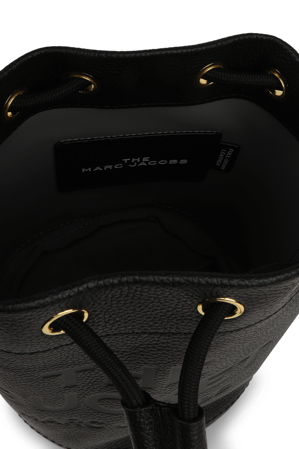 תמונת תקריב של תיק באקט מעור מגורען