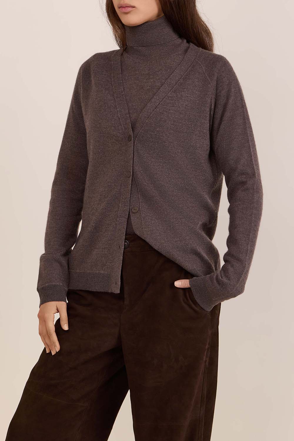 תמונת דוגמן קידמית של קרדיגן קשמיר